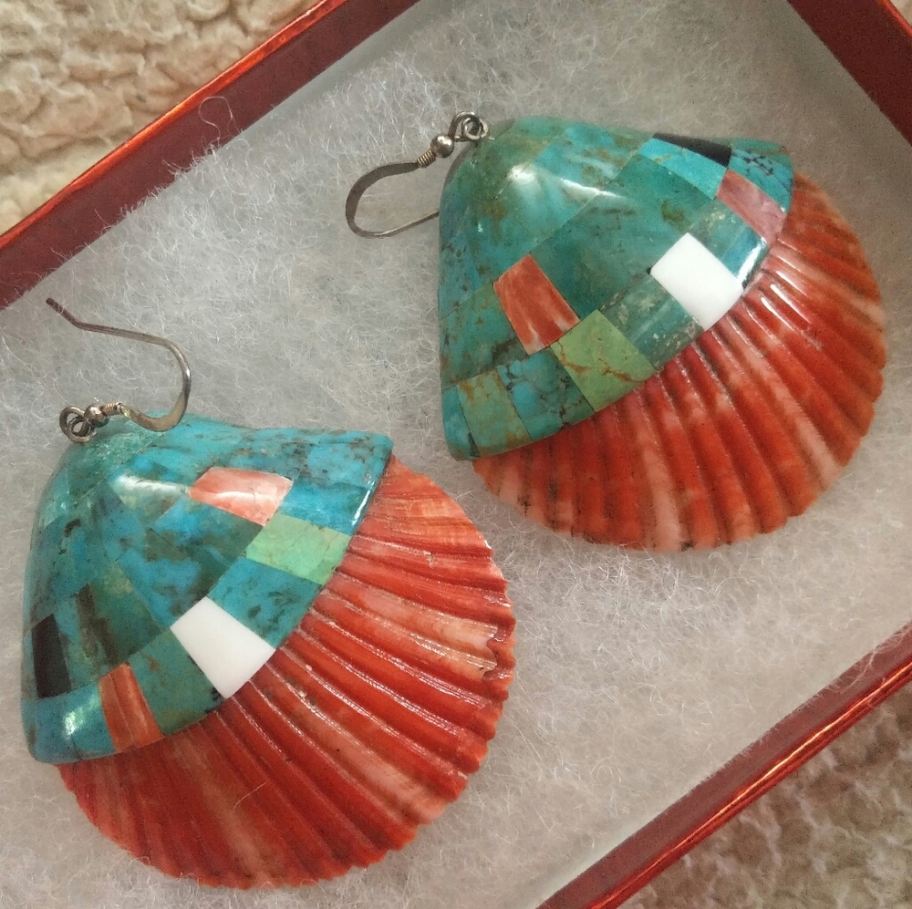 Shell earrings 2 Inches